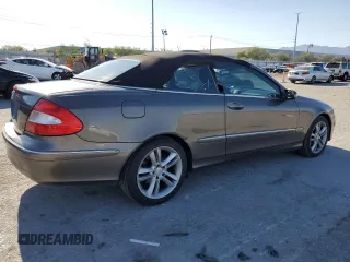 2008 Mercedes-Benz CLK 350 z VIN WDBTK56F68F249166, wystawiony jako Copart lot #57809815 z przebiegiem 163 167 mil mil oraz Szkoda całkowita • Salvage title. Historia ofert i sprzedaży dostępna na DreamBid. Obrazek 3.