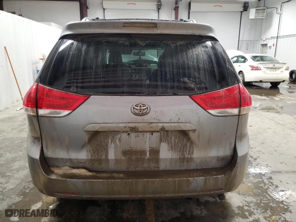 2013 Toyota Sienna XLE AAS with VIN 5TDYK3DC9DS284590, listed as a Copart auction lot 46414045 with 0 mi miles and Salvage Title. Bid and sale history available at carsss.com. Image 6.
