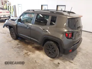 2018 Jeep Renegade Sport z VIN ZACCJBABXJPH72202, wystawiony jako IAAI lot #42538894 z przebiegiem 49 877 mil mil oraz . Historia ofert i sprzedaży dostępna na DreamBid. Obrazek 3.