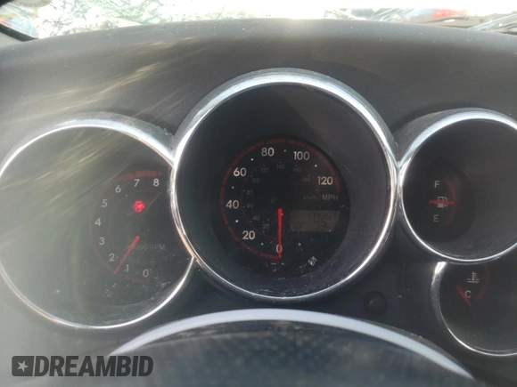 2005 Pontiac Vibe with VIN 5Y2SL63815Z457472, listed as a Copart auction lot 62247054 with 174,367 mi miles and Salvage Title. Bid and sale history available at carsss.com. Image 9.