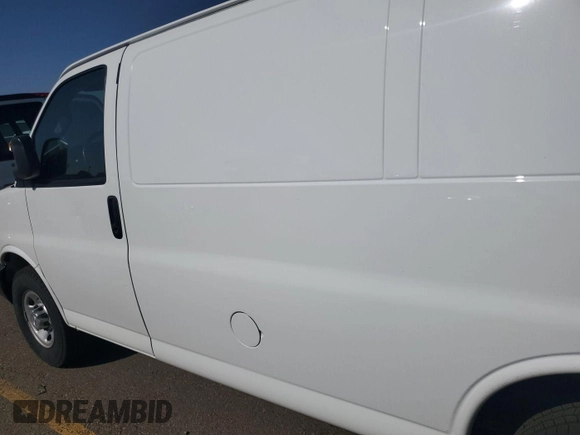 2021 Chevrolet Express Cargo with VIN 1GCWGAFP2M1303233, listed as a IAAI auction lot 42731173 with 57,034 mi miles and . Bid and sale history available at DreamBid. Image 16.