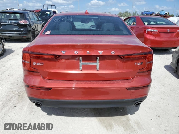 2019 Volvo S60 Momentum with VIN 7JRA22TK0KG001474, listed as a Copart auction lot 42163233 with 33,923 mi miles. Bid and sale history available at carsss.com. Image 6.