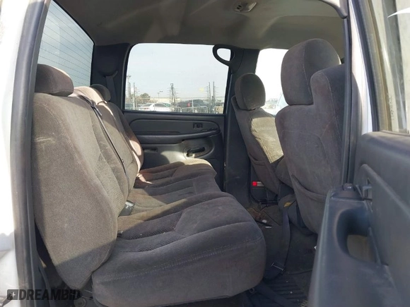 2006 Chevrolet Silverado 2500HD LT1 with VIN 1GCHK23D56F178077, listed as a IAAI auction lot 41414735 with NaN miles. Bid and sale history available at carsss.com. Image 8.