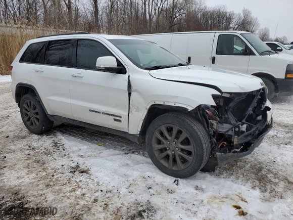 2016 Jeep Grand Cherokee Limited 75th Anniversary with VIN 1C4RJFBG3GC365489, listed as a Copart auction lot 42722955 with 140,815 mi miles and Clean Title. Bid and sale history available at carsss.com. Image 4.