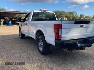 2021 Ford F-350 XL with VIN 1FTRF3A64MEE16457, listed as a Copart auction lot 80541904 with 254,389 mi miles and Clean title. Bid and sale history available at DreamBid. Image 3.