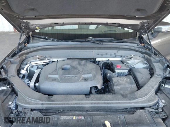 2021 Volvo XC60 Inscription with VIN YV4102RL9M1694746, listed as a IAAI auction lot 42383984 with 36,643 mi miles and . Bid and sale history available at DreamBid. Image 10.
