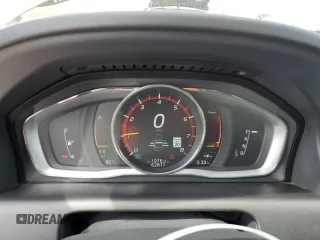 2017 Volvo XC60 Dynamic with VIN YV440MDR4H2094480, listed as a Copart auction lot 56787215 with 62,811 mi miles and Salvage title. Bid and sale history available at DreamBid. Image 9.