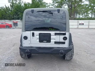 2006 Jeep Wrangler Rubicon с VIN 1J4FA69S16P723008, выставлен на аукционе IAAI как лот 42632982 с пробегом 128 512 миль миль и . История ставок и продаж доступна на DreamBid. Изображение 16.