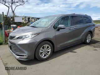2021 Toyota Sienna Limited with VIN 5TDZRKEC6MS032353, listed as a Copart auction lot 41128344 with 24,111 mi miles and Salvage Title. Bid and sale history available at carsss.com. Image 1.