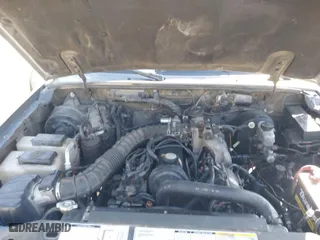 1998 Ford Ranger XL with VIN 1FTYR10C2WUC81681, listed as a IAAI auction lot 41622094 with 327,406 mi miles. Bid and sale history available at carsss.com. Image 10.