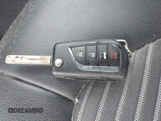 2023 Toyota Camry SE z VIN 4T1G11AK4PU724404, wystawiony jako IAAI lot #41925212 z przebiegiem 53 225 mil mil oraz . Historia ofert i sprzedaży dostępna na DreamBid. Obrazek 11.