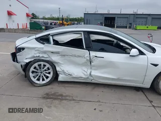 2023 Tesla Model 3 с VIN 5YJ3E1EA3PF563240, выставлен на аукционе IAAI как лот 42190104 с пробегом 32 596 миль миль и . История ставок и продаж доступна на DreamBid. Изображение 6.