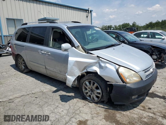 2009 Kia Sedona LX with VIN KNDMB233096296810, listed as a Copart auction lot 64614694 with 231,572 mi miles and Salvage Title. Bid and sale history available at carsss.com. Image 4.