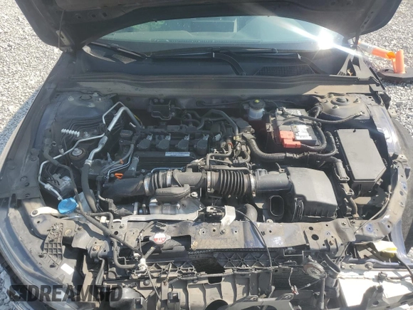 2018 Honda Accord EX z VIN 1HGCV1F4XJA201531, wystawiony jako Copart lot #59011995 z przebiegiem 180 265 mil mil oraz Szkoda całkowita • Salvage title. Historia ofert i sprzedaży dostępna na DreamBid. Obrazek 11.