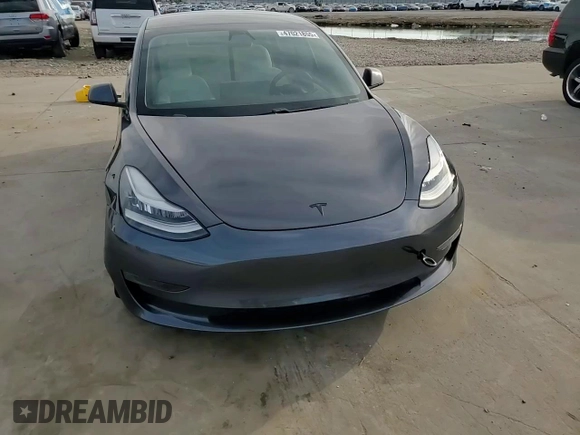 2020 Tesla Model 3 Standard Range Plus z VIN 5YJ3E1EA6LF662676, wystawiony jako Copart lot #47021855 z przebiegiem 58 834 mil mil oraz Czysty tytuł • Clean title. Historia ofert i sprzedaży dostępna na DreamBid. Obrazek 14.