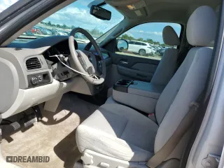 2009 Chevrolet Suburban LS with VIN 1GNFC16089R191553, listed as a Copart auction lot 46840045 with 144,334 mi miles and Salvage Title. Bid and sale history available at carsss.com. Image 7.