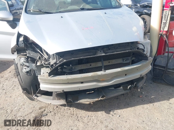 2014 Ford Fiesta SE with VIN 3FADP4BJXEM153408, listed as a IAAI auction lot 41972477 with 197,334 mi miles. Bid and sale history available at carsss.com. Image 6.