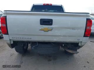 2015 Chevrolet Silverado 1500 LT with VIN 3GCPCREC5FG256216, listed as a IAAI auction lot 41598523 with 172,575 mi miles. Bid and sale history available at carsss.com. Image 6.