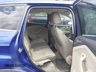 2013 Ford Escape SE с VIN 1FMCU9GX3DUA38339, выставлен на аукционе IAAI как лот 42313615 с пробегом 186 008 миль миль и . История ставок и продаж доступна на DreamBid. Изображение 8.