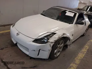 2005 Nissan 350Z Touring with VIN JN1AZ36A45M754923, listed as a IAAI auction lot 41720671 with 124,916 mi miles. Bid and sale history available at carsss.com. Image 17.