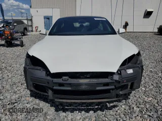 2018 Tesla Model S 75D with VIN 5YJSA1E26JF292682, listed as a Copart auction lot 62767065 with 101,433 mi miles and Salvage title. Bid and sale history available at DreamBid. Image 5.