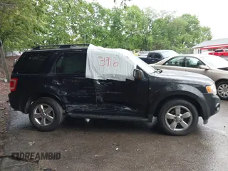 2011 Ford Escape XLT z VIN 1FMCU9DG1BKA73183, wystawiony jako IAAI lot #42313916 z przebiegiem 96 296 mil mil oraz . Historia ofert i sprzedaży dostępna na DreamBid. Obrazek 14.