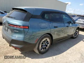 2022 BMW iX xDrive50 with VIN WB523CF00NCK51515, listed as a Copart auction lot 62870593 with 3,239 mi miles. Bid and sale history available at carsss.com. Image 3.