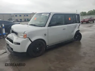 2006 Scion xB z VIN JTLKT324764040695, wystawiony jako Copart lot #51603855 z przebiegiem Nie podano mil oraz Szkoda całkowita • Salvage title. Historia ofert i sprzedaży dostępna na DreamBid. Obrazek 1.