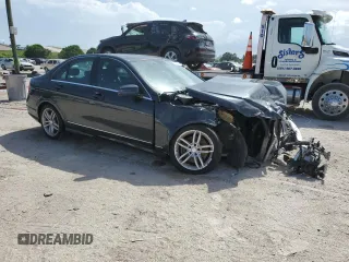 2013 Mercedes-Benz C 300 Sport z VIN WDDGF8AB0DR287004, wystawiony jako Copart lot #63068595 z przebiegiem 51 276 mil mil oraz Szkoda całkowita • Salvage title. Historia ofert i sprzedaży dostępna na DreamBid. Obrazek 4.