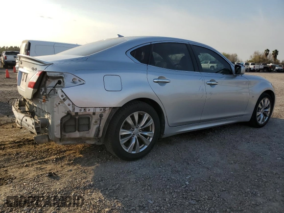 2014 Infiniti M37 with VIN JN1BY1AP1EM260378, listed as a Copart auction lot 44642135 with 133,977 mi miles and Salvage Title. Bid and sale history available at carsss.com. Image 3.