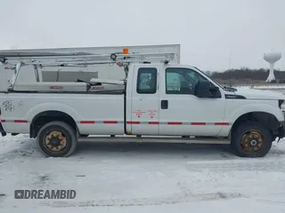 2013 Ford F-250 XL with VIN 1FT7X2B60DEB47659, listed as a IAAI auction lot 41517499 with 322,091 mi miles and . Bid and sale history available at DreamBid. Image 13.