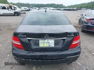 2013 Mercedes-Benz C 300 Sport with VIN WDDGF8AB0DR245657, listed as a IAAI auction lot 42460463 with 115,532 mi miles and . Bid and sale history available at DreamBid. Image 16.