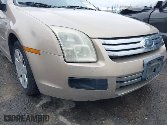 2006 Ford Fusion S with VIN 3FAFP06Z56R114621, listed as a IAAI auction lot 41901022 with 234,238 mi miles. Bid and sale history available at carsss.com. Image 19.