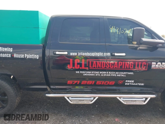 2013 Ram 2500 Big Horn z VIN 3C6UR5DL9DG549987, wystawiony jako IAAI lot #41910701 z przebiegiem 217 477 mil mil oraz . Historia ofert i sprzedaży dostępna na DreamBid. Obrazek 13.