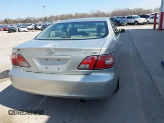 2003 Lexus ES with VIN JTHBF30G536016216, listed as a IAAI auction lot 41888373 with 108,522 mi miles. Bid and sale history available at carsss.com. Image 4.