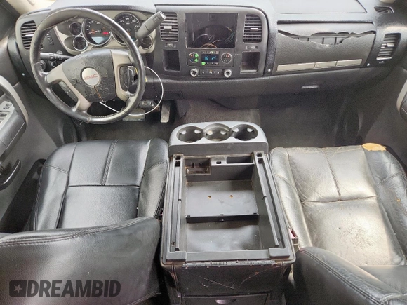 2007 GMC Sierra 1500 SLE1 z VIN 2GTEC13J771646190, wystawiony jako Copart lot #58850895 z przebiegiem 199 334 mil mil oraz Czysty tytuł • Clean title. Historia ofert i sprzedaży dostępna na DreamBid. Obrazek 8.
