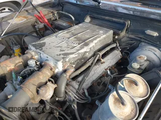 1982 Maserati Quattroporte z VIN ZAMBC1102CA301920, wystawiony jako IAAI lot #41297603 z przebiegiem 62 287 mil mil oraz . Historia ofert i sprzedaży dostępna na DreamBid. Obrazek 10.