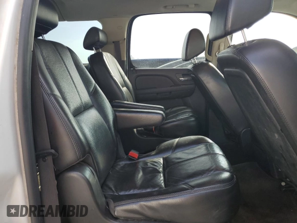 2007 Chevrolet Suburban LTZ with VIN 1GNFK16377J298439, listed as a Copart auction lot 55243665 with 270,387 mi miles and Salvage title. Bid and sale history available at DreamBid. Image 11.
