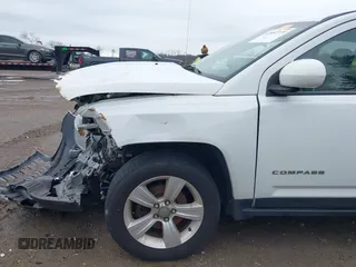 2014 Jeep Compass Latitude with VIN 1C4NJCEB8ED518193, listed as a IAAI auction lot 41957771 with 175,549 mi miles. Bid and sale history available at carsss.com. Image 18.