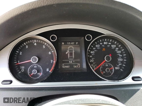 2015 Volkswagen CC R-Line with VIN WVWBP7AN8FE819258, listed as a Copart auction lot 61005363 with 92,997 mi miles. Bid and sale history available at carsss.com. Image 9.