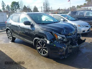 2017 Nissan Rogue S z VIN JN1BJ1CP9HW029495, wystawiony jako IAAI lot #41190830 z przebiegiem 83 063 mil mil oraz . Historia ofert i sprzedaży dostępna na DreamBid. Obrazek 1.