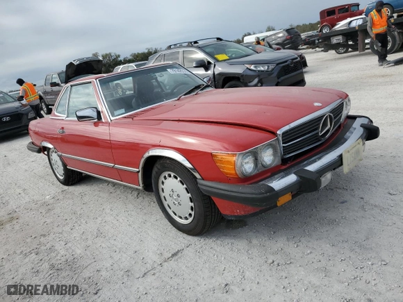 1988 Mercedes-Benz 560 Series 560SL with VIN WDBBA48D3JA075788, listed as a Copart auction lot 79142514 with 92,407 mi miles and Non Repairable. Bid and sale history available at carsss.com. Image 4.