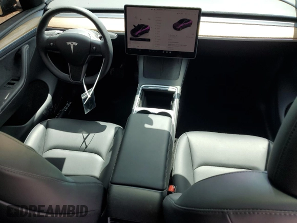 2024 Tesla Model Y Long Range with VIN 7SAYGDEE3RA253354, listed as a Copart auction lot 50524105 with 10,353 mi miles and Salvage Title. Bid and sale history available at DreamBid. Image 8.