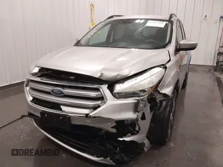 2017 Ford Escape SE with VIN 1FMCU0GD7HUD18367, listed as a IAAI auction lot 41695099 with 54,185 mi miles. Bid and sale history available at carsss.com. Image 6.