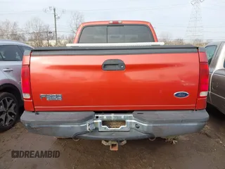 2001 Ford Super Duty F-250 XL with VIN 1FTNW21F61EB16701, listed as a IAAI auction lot 41687274 with 227,092 mi miles. Bid and sale history available at carsss.com. Image 17.