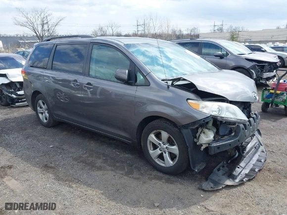 2014 Toyota Sienna LE AAS with VIN 5TDKK3DC1ES462368, listed as a IAAI auction lot 41877913 with 158,846 mi miles. Bid and sale history available at carsss.com. Image 1.