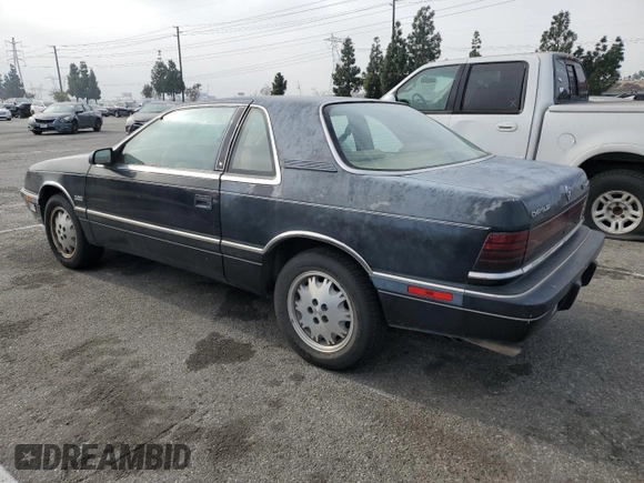 1987 Chrysler LeBaron z VIN 1C3CJ51E1HG137845, wystawiony jako Copart lot #86610254 z przebiegiem Nie podano mil oraz Czysty tytuł • Clean title. Historia ofert i sprzedaży dostępna na DreamBid. Obrazek 2.