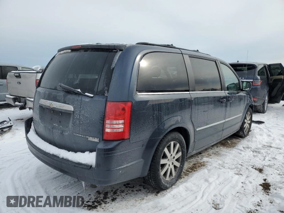 2009 Chrysler Town & Country Touring with VIN 2A8HR54X79R645544, listed as a Copart auction lot 44795395 with 132,044 mi miles and Salvage Title. Bid and sale history available at DreamBid. Image 3.