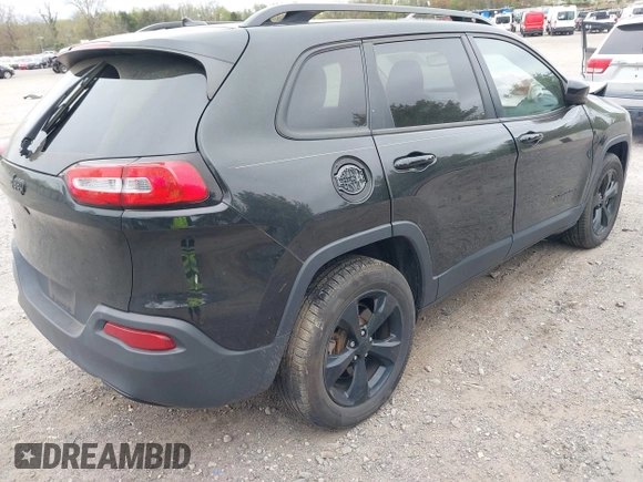 2018 Jeep Cherokee Latitude Tech Connect with VIN 1C4PJMCB7JD555019, listed as a IAAI auction lot 42091382 with 45,988 mi miles and . Bid and sale history available at DreamBid. Image 4.