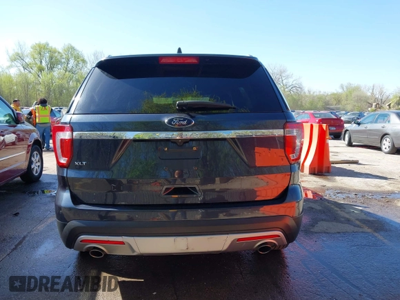 2017 Ford Explorer XLT with VIN 1FM5K7D84HGC76141, listed as a IAAI auction lot 41991832 with 143,504 mi miles and . Bid and sale history available at carsss.com. Image 17.